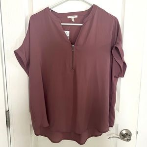 Maurice’s short sleeved half zip blouse